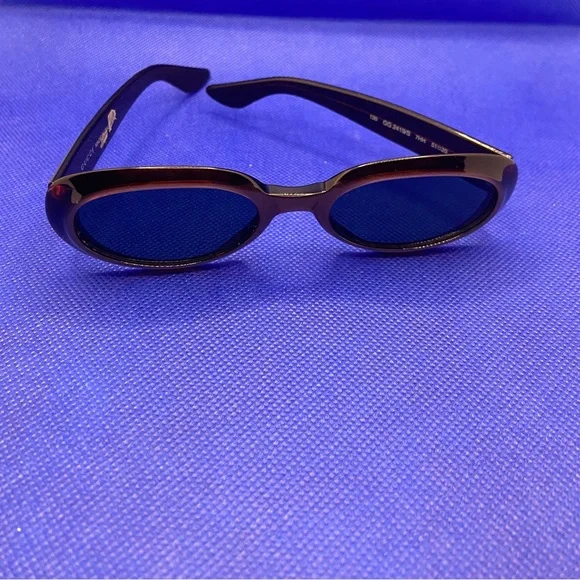 Gucci - Picture 1 of 10